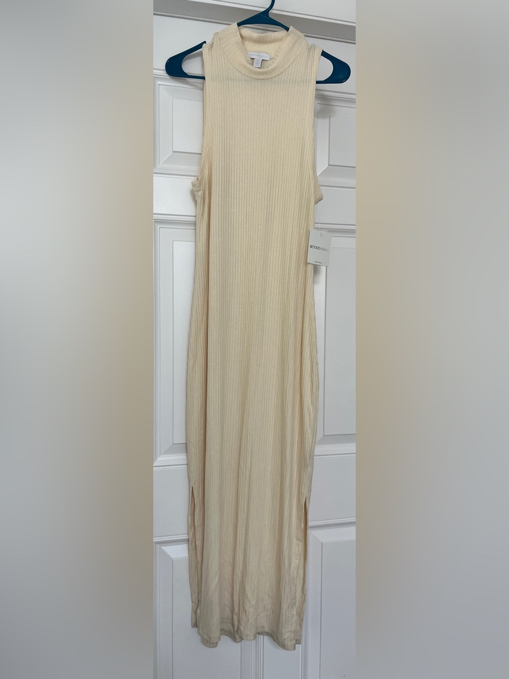 Beyond Yoga Ribbed Maxi Dress in ivory size small